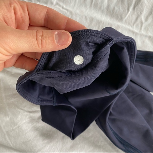 Lululemon Fresh in Mesh Tight (25”) - Picture 4 of 8